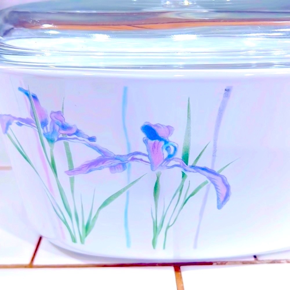 Corning Ware Corelle Shadow Iris 3 Liter Casserole with Lid - Picture 2 of 7